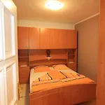 Apartment Colic